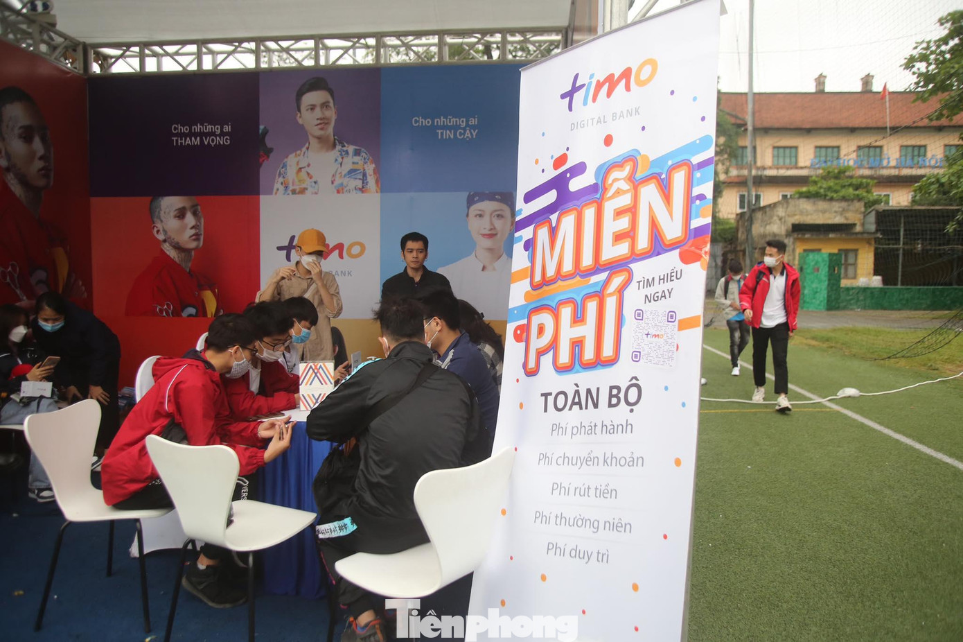 Với chính sách miễn phí toàn bộ phí phát hành, phí chuyển khoản, phí rút tiền, phí thường niên và phí duy trì, Timo Bank thực sự "ghi điểm" với khách hàng muốn trải nghiệm thanh toán số.