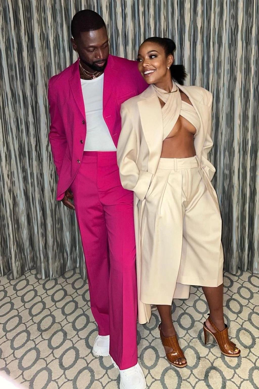 Gabrielle Union diện mốt "không nội y" nóng bỏng tạo dáng cùng ông xã 7 năm Dwyane Wade.