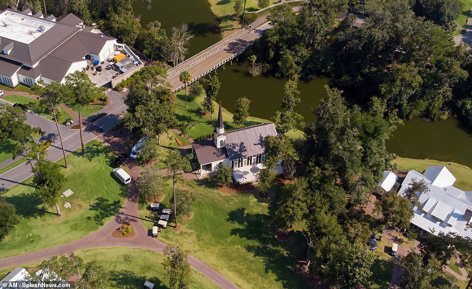 Những hình ảnh hiếm hoi tại đám cưới của Justin Bieber và siêu mẫu nội y ảnh 2