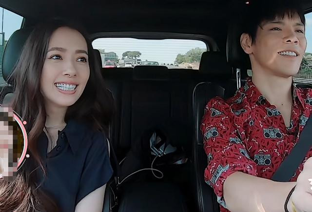 Con dâu mới của trùm showbiz Hong Kong khóc trên truyền hình vì chồng lạnh nhạt ảnh 3