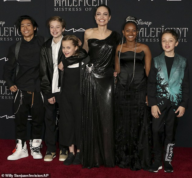 Angelina Jolie thề không bao giờ kết hôn nữa sau thất bại với Brad Pitt ảnh 2