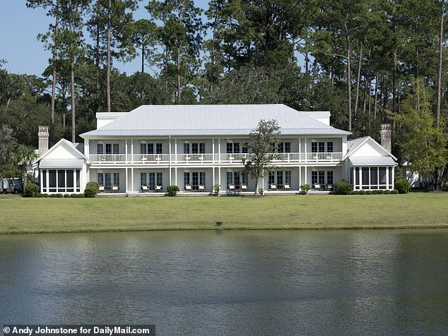 Tiết lộ chi phí ‘khủng’ trong đám cưới thứ hai của Justin và Hailey Bieber ảnh 3