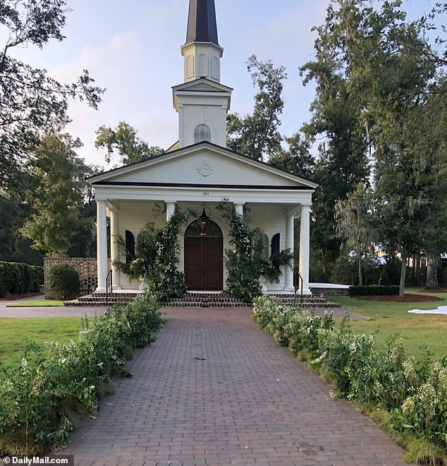 Tiết lộ chi phí ‘khủng’ trong đám cưới thứ hai của Justin và Hailey Bieber ảnh 9