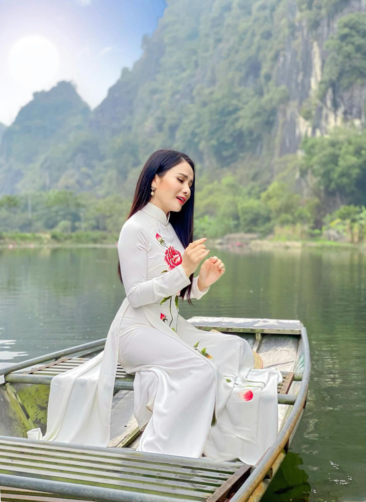 Sao Mai Thành Lê phát hiện mắc COVID-19 khi đang quay MV ở xa thành phố- Ảnh: NVCC