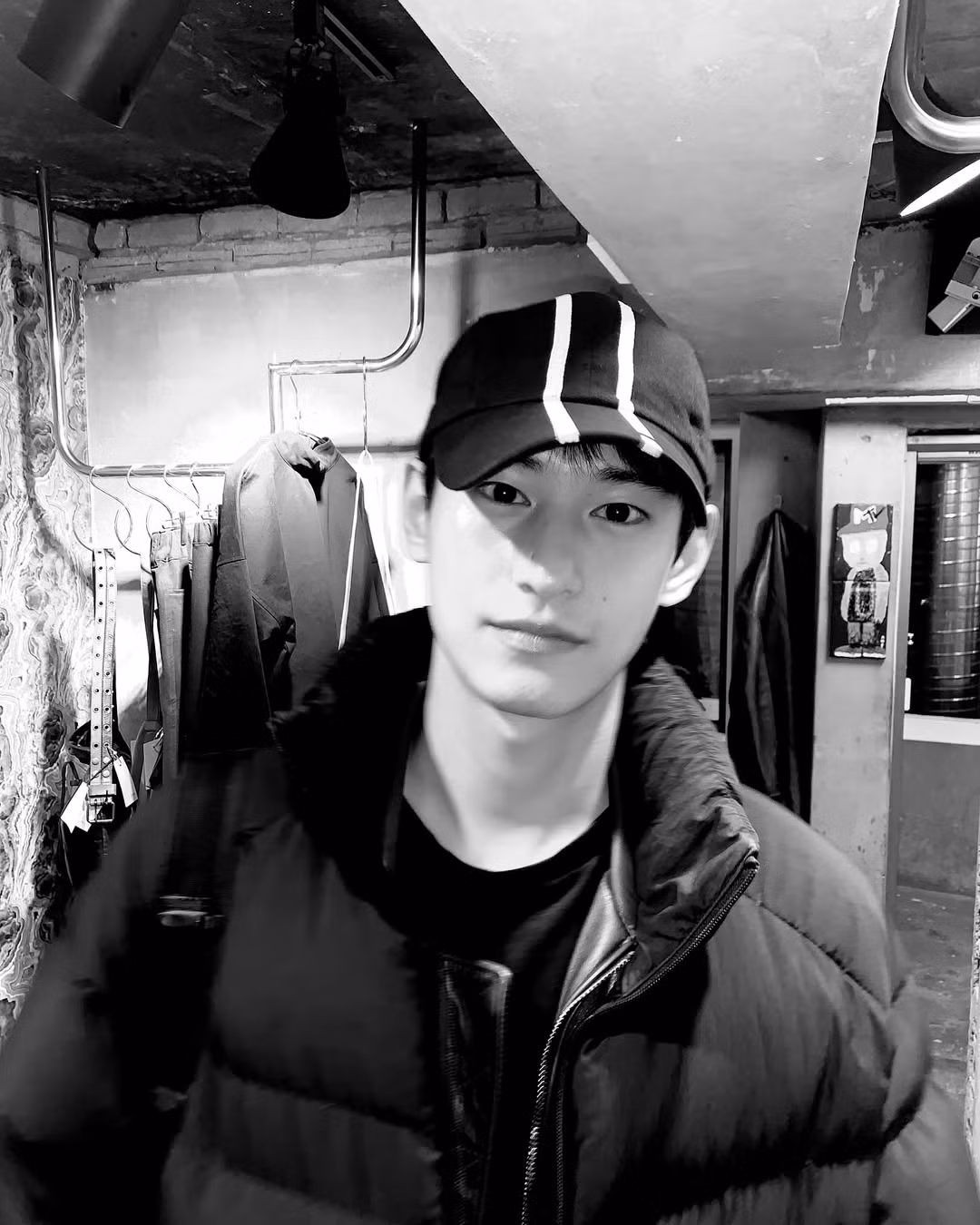 Visual của Kim Tae Hwan gợi nhớ tới Trương Hàn. Visual của Kim Tae Hwan gợi nhớ tới Trương Hàn.