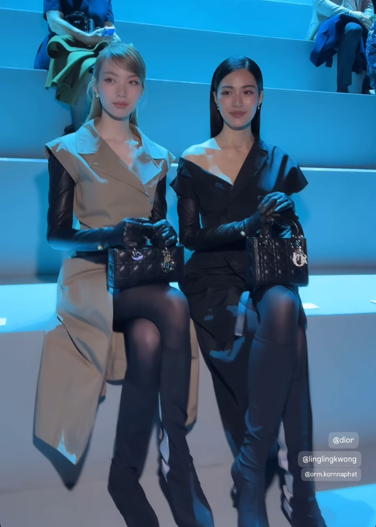 Cặp đôi đình đám của dự án phim girl love The Secret Of Us - Lingling Kwong và Orm Kornnaphat dự show Dior tại Paris với trang phục phong cách thanh lịch. Cặp đôi đình đám của dự án phim girl love The Secret Of Us - Lingling Kwong và Orm Kornnaphat dự show Dior tại Paris với trang phục phong cách thanh lịch.