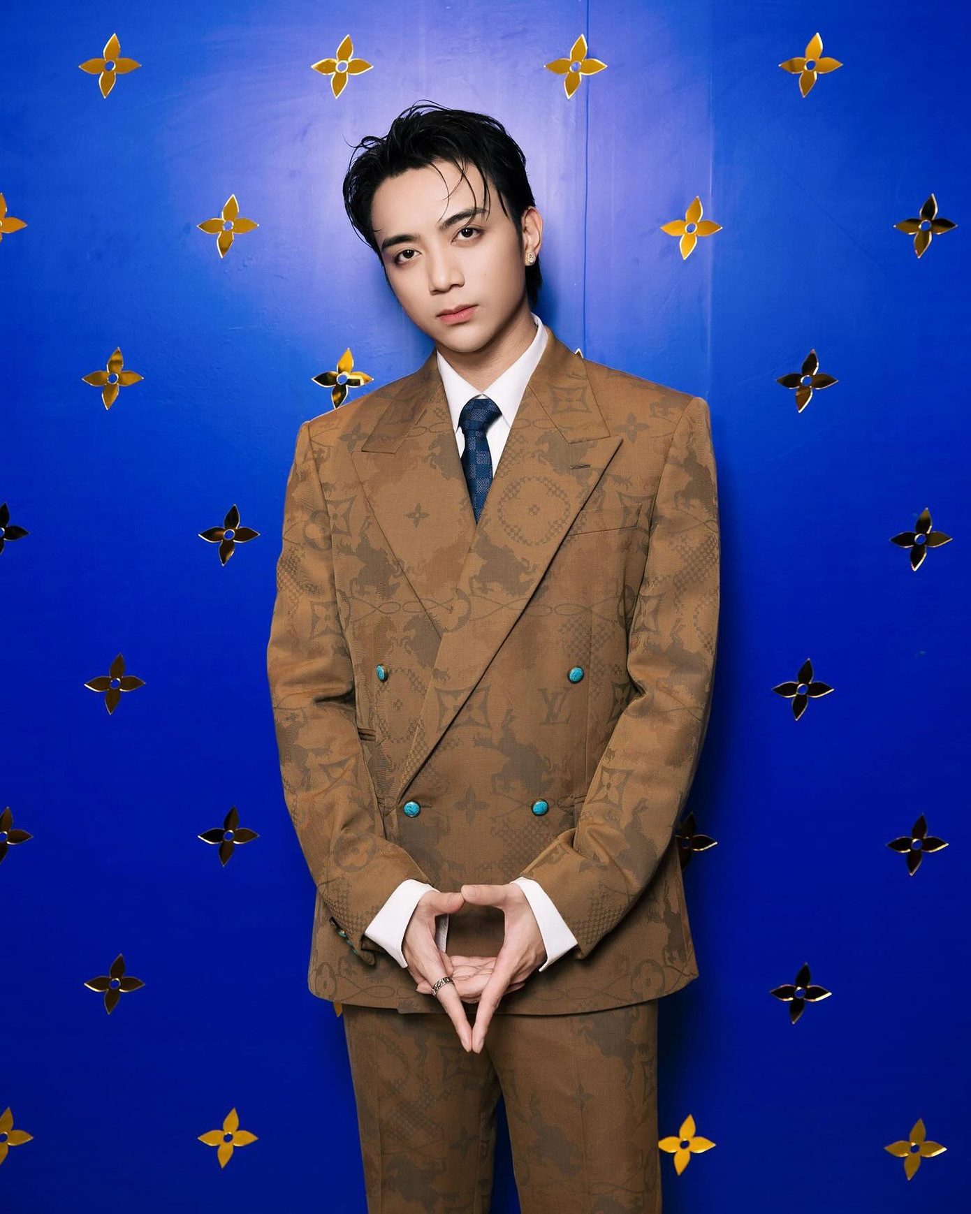 Louis Vuitton SOOBIN 11.jpg