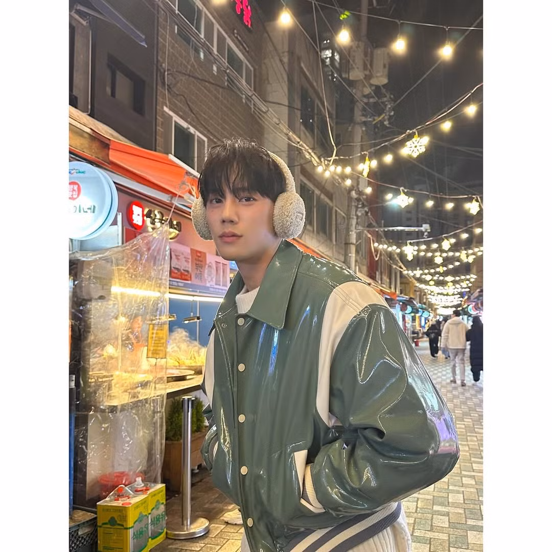 Dàn sao nam Khi Cuộc Đời Cho Bạn Quả Quýt gây thương nhớ nhờ những khung hình đời thường đậm "chất liệu bạn trai" (boyfriend material).