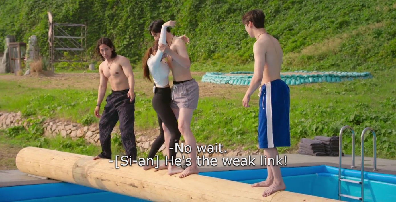 "Anh ấy (Tae Hwan) chính là vấn đề!" - Người chơi Si An chỉ điểm. "Anh ấy (Tae Hwan) chính là vấn đề!" - Người chơi Si An chỉ điểm.