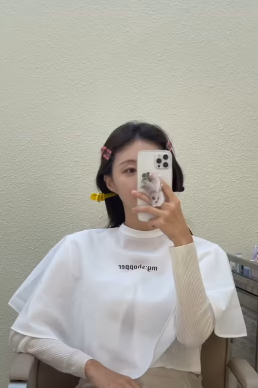 Phụ kiện ốp lưng "đáng nghi" nhiều lần xuất hiện rõ nét trên trang Instagram cá nhân của cặp người chơi Single's Inferno. Phụ kiện ốp lưng "đáng nghi" nhiều lần xuất hiện rõ nét trên trang Instagram cá nhân của cặp người chơi Single's Inferno.