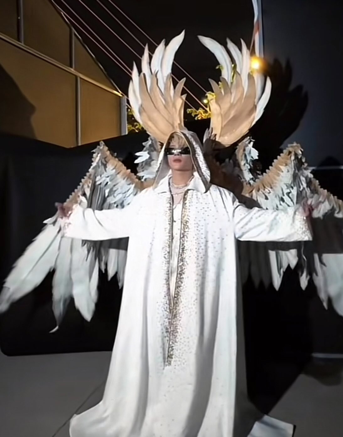 Rhyder gây trầm trồ với diện mạo được đầu tư chỉn chu. Rhyder gây trầm trồ với diện mạo được đầu tư chỉn chu.