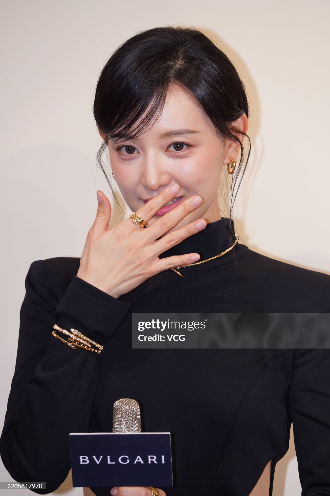 Nhan sắc tươi tắn, "siêu thực" của Kim Ji Won qua ống kính truyền thông Hong Kong hay Getty Images đều nhận về phản hồi tích cực. Nhan sắc tươi tắn, "siêu thực" của Kim Ji Won qua ống kính truyền thông Hong Kong hay Getty Images đều nhận về phản hồi tích cực.