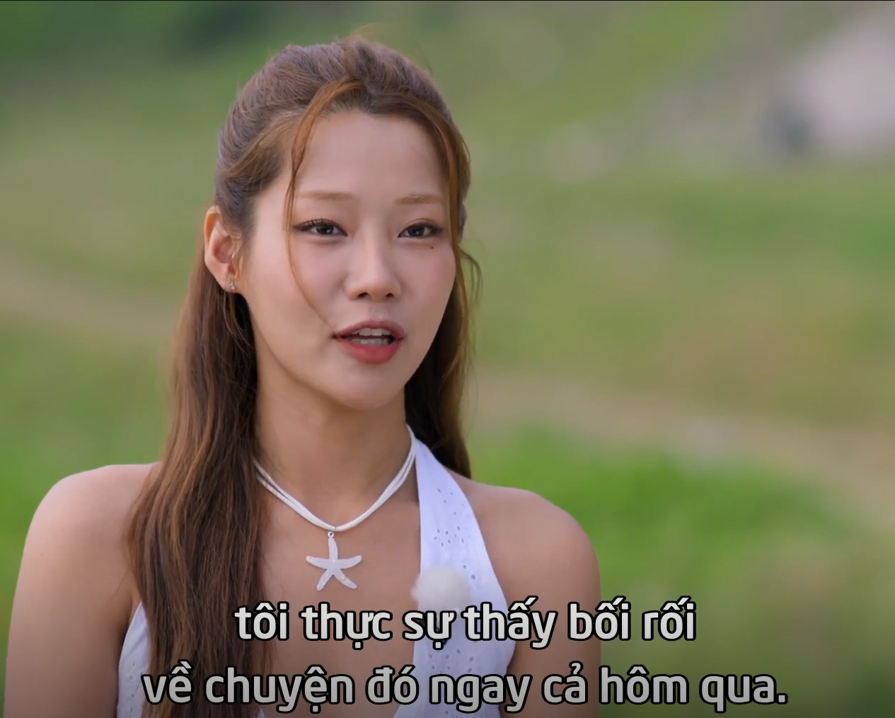 Anh chàng chỉ tập trung với bản thân, có nhiều phát ngôn khiến bạn hẹn Ji Yeon bối rối, hụt hẫng.