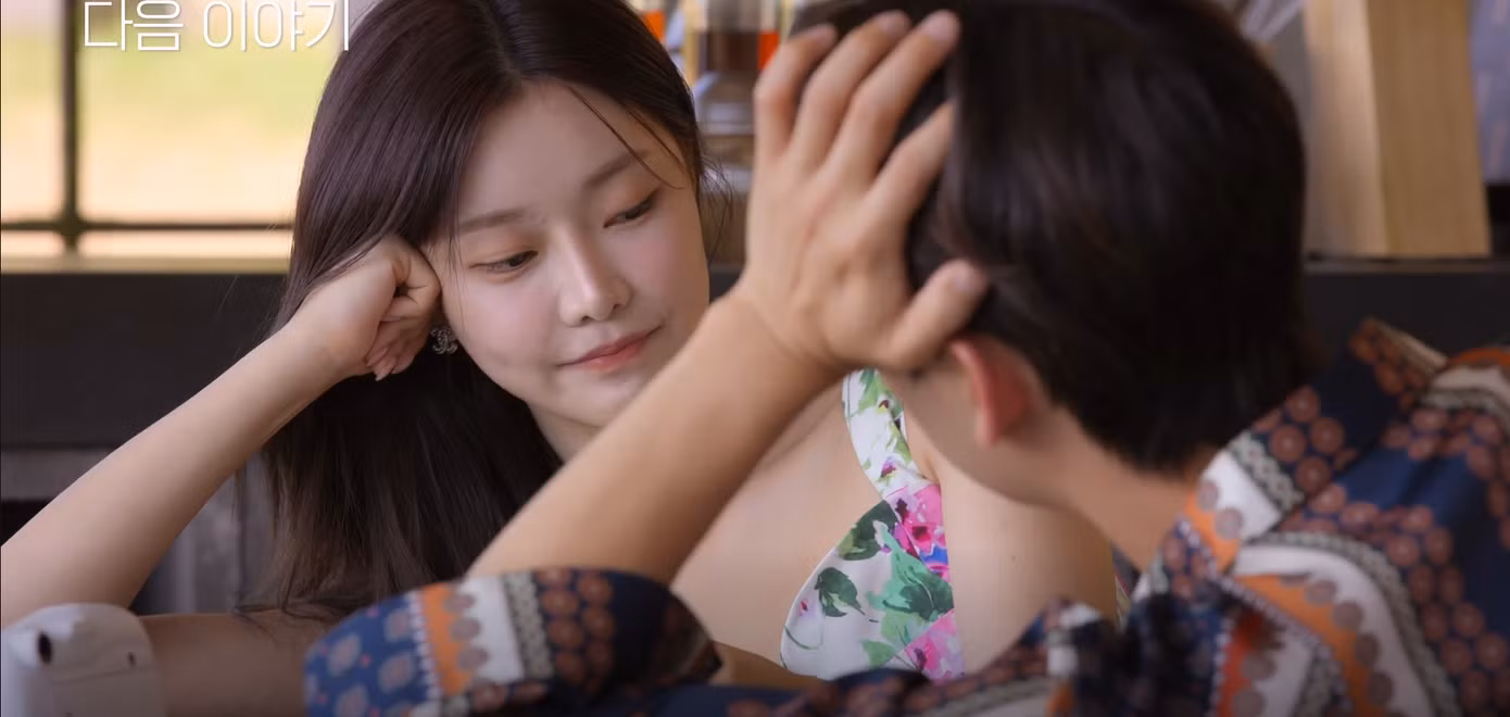 Lee Si An hai lần bật khóc vì "lạc lối" trước sự theo đuổi của nhiều mỹ nam cùng lúc.