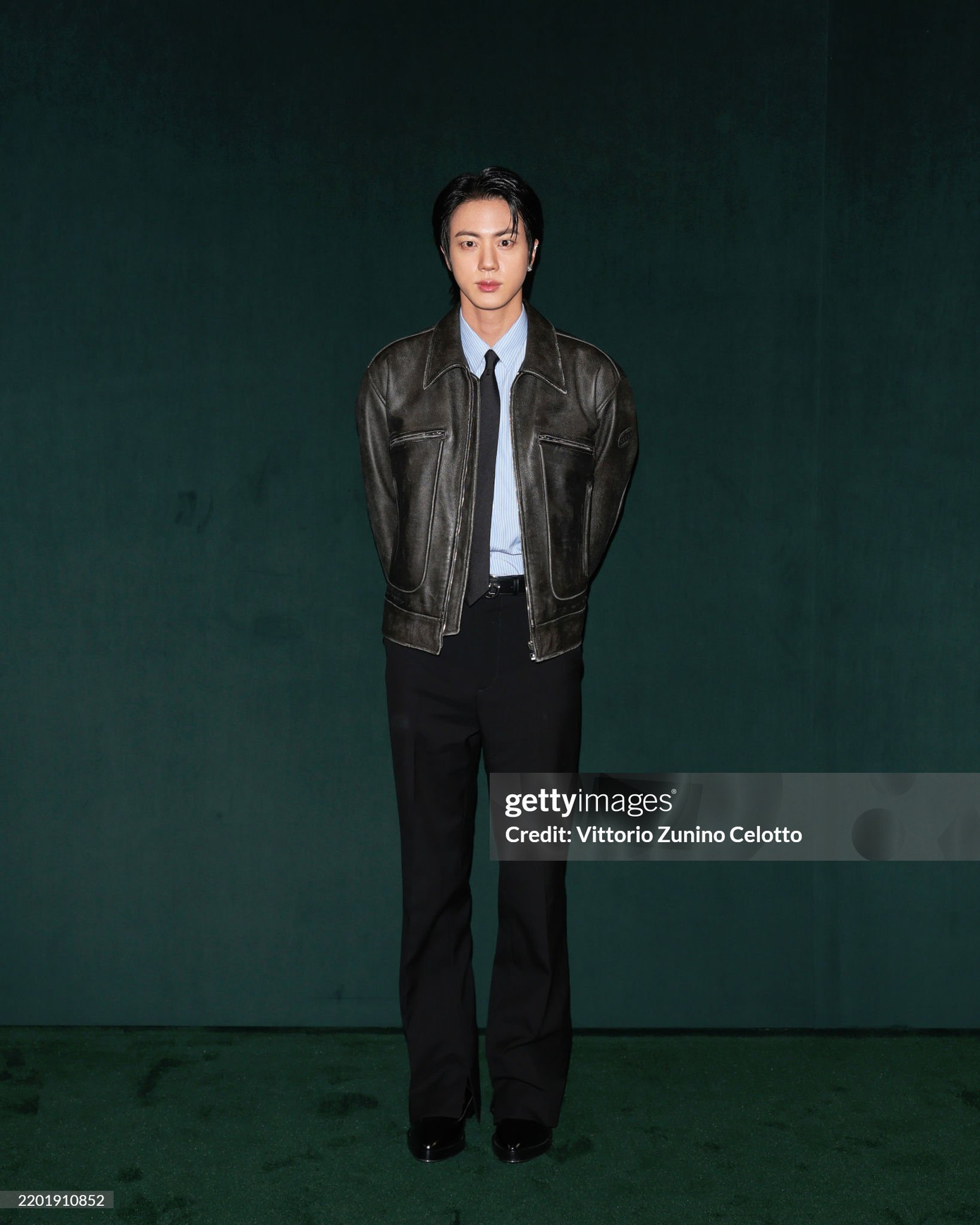 Nhan sắc của nam đại sứ người Hàn qua ống kính &quot;hung thần&quot; Getty Images hay fansite đều không có nhiều khác biệt.