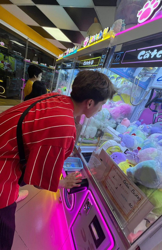 Các nội dung "bóc phốt" đến từ những cá nhân tự nhận là từng tìm hiểu Hào Lý. Các nội dung "bóc phốt" đến từ những cá nhân tự nhận là từng tìm hiểu Hào Lý.