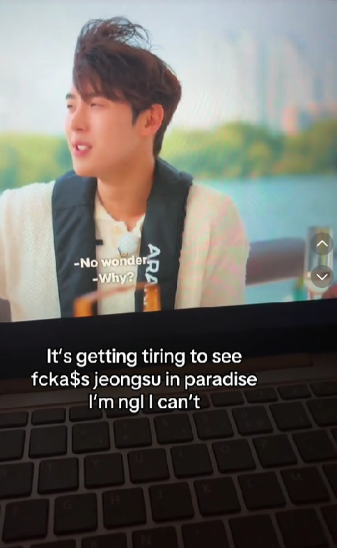 Phản ứng của netizen trên TikTok về mỹ nam "cờ đỏ" Kim Jeong Su. Phản ứng của netizen trên TikTok về mỹ nam "cờ đỏ" Kim Jeong Su.