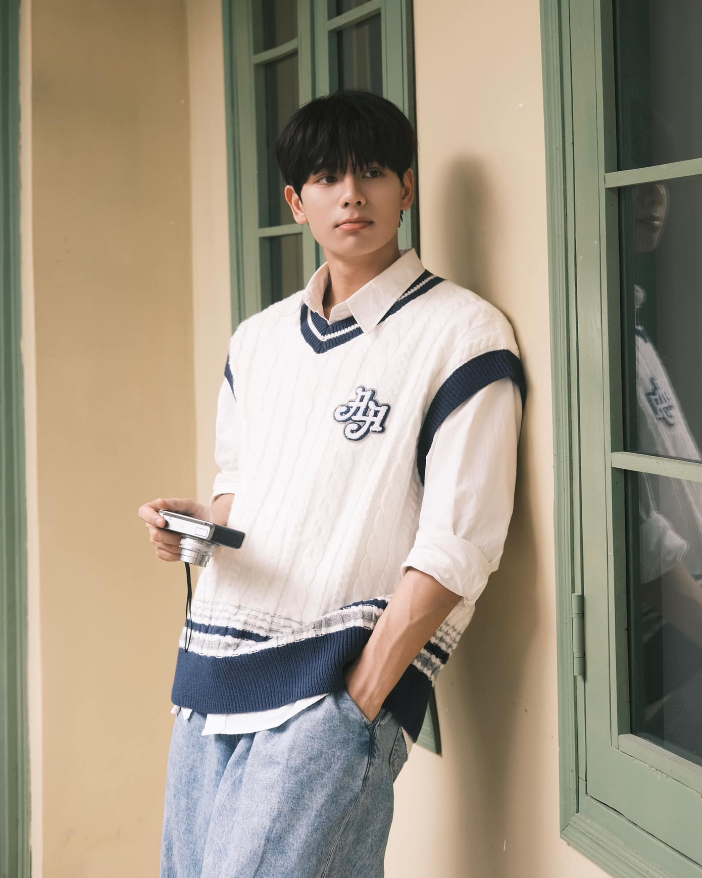 Visual điển trai, bảnh bao ngoài đời của mỹ nam Cha Tôi, Người Ở Lại &quot;đốn tim&quot; fangirl.