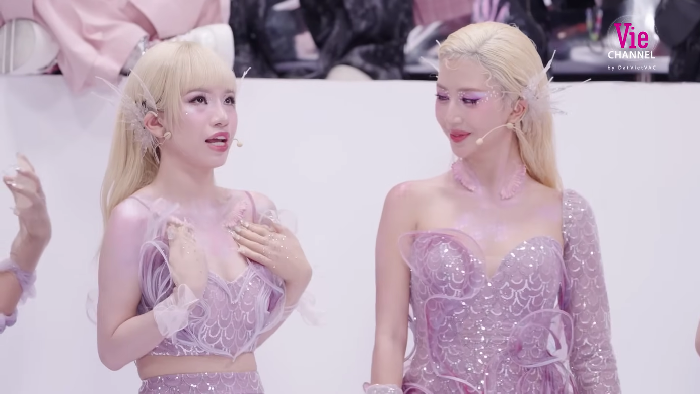 Nhan sắc thăng hạng của MaiQuinn qua từng sân khấu Em Xinh &quot;Say Hi&quot;.