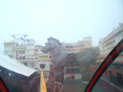 Con ngựa gỗ thành Tơ-roa trong Eda World. Con ngựa gỗ thành Tơ-roa trong Eda World