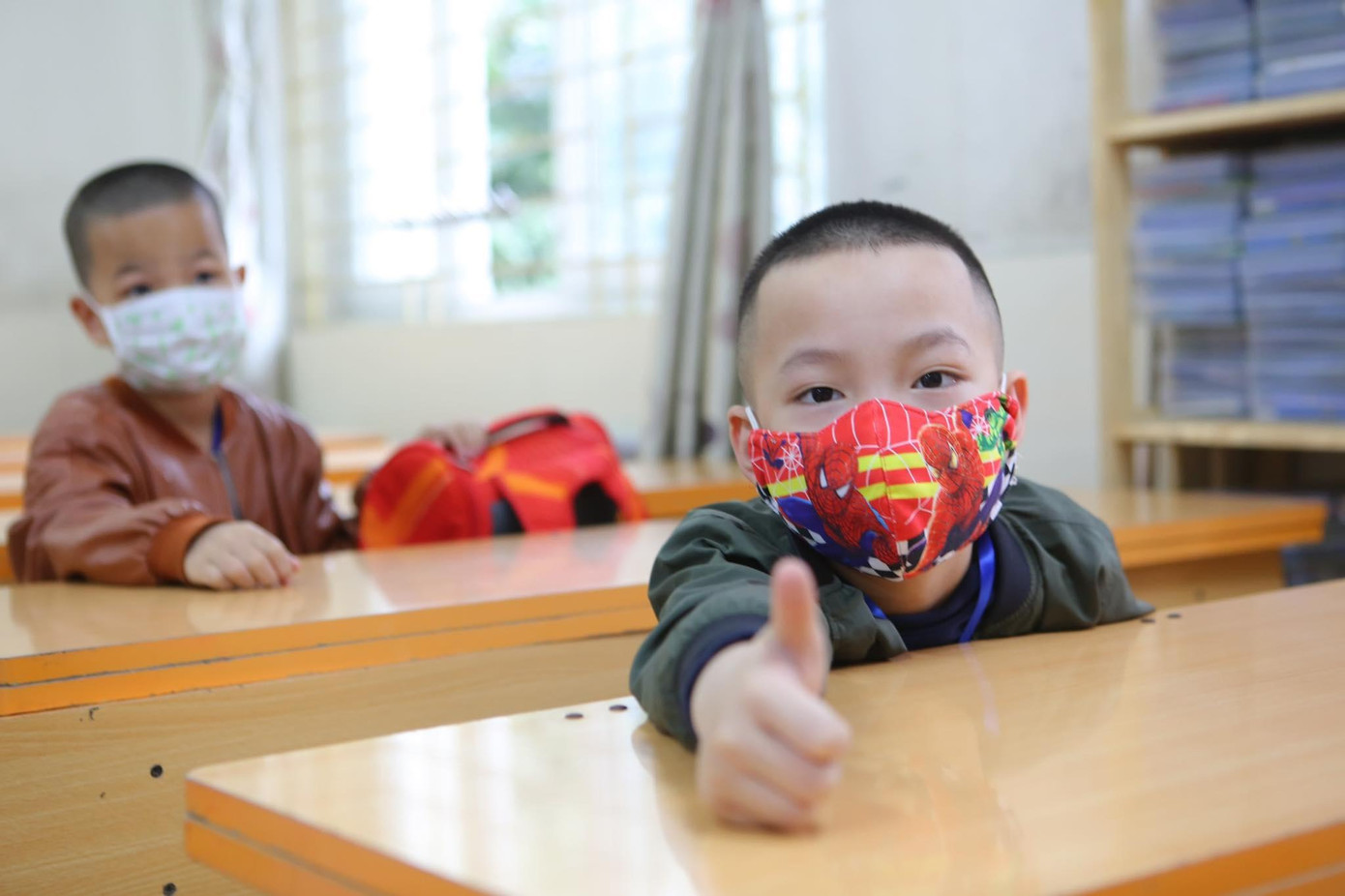 Nhiều học sinh lớp 1 vui vẻ trong ngày đầu đi học Nhiều học sinh lớp 1 vui vẻ trong ngày đầu đi học