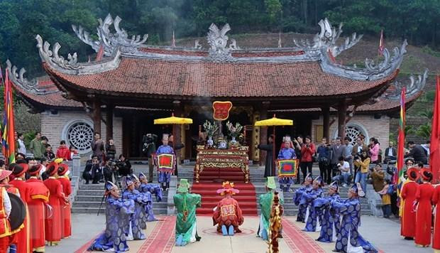 Nghi thức tế lễ trong lễ giỗ Đức Quốc Tổ Lạc Long Quân. (Ảnh: Trung Kiên/TTXVN) Nghi thức tế lễ trong lễ giỗ Đức Quốc Tổ Lạc Long Quân. (Ảnh: Trung Kiên/TTXVN)