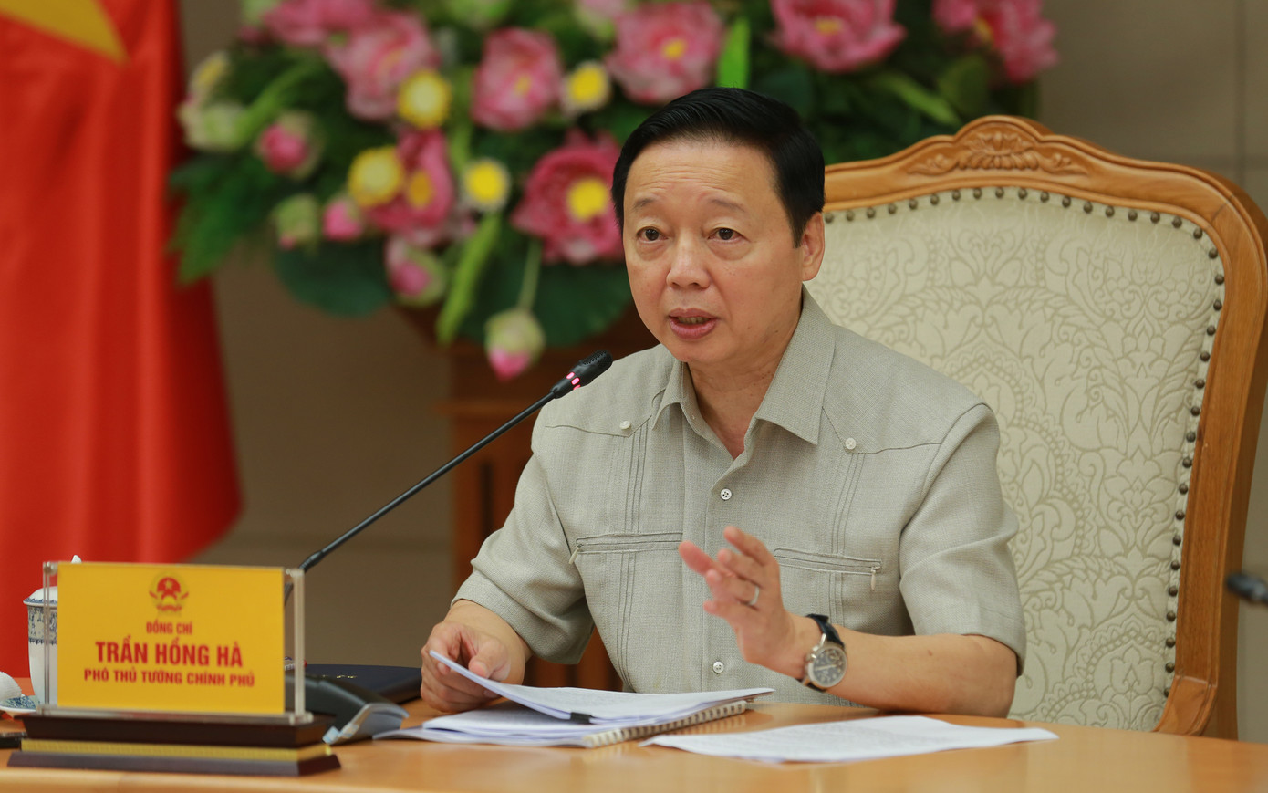 Phó Thủ tướng Trần Hồng Hà phát biểu tại cuộc họp. Phó Thủ tướng Trần Hồng Hà phát biểu tại cuộc họp.