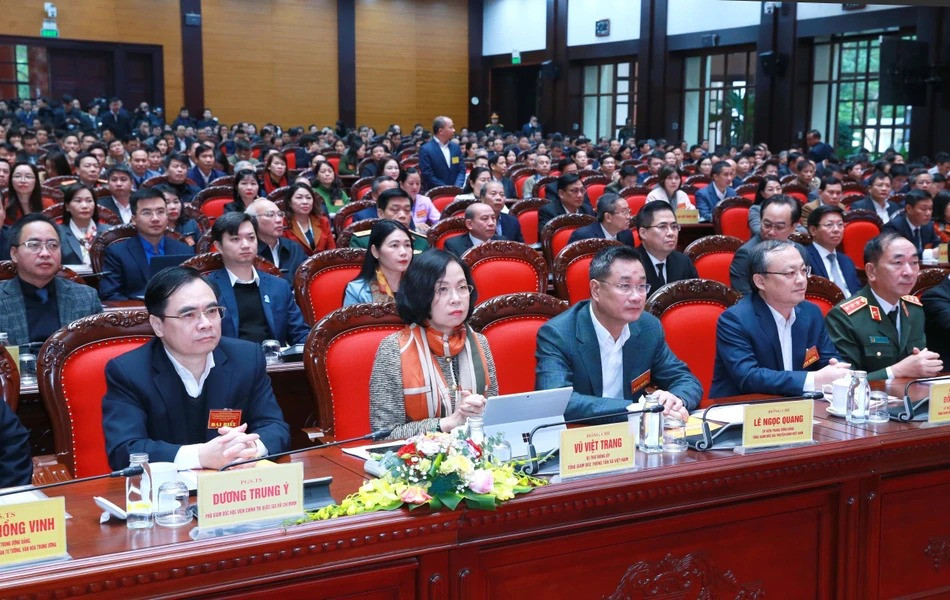 Lãnh đạo các Cơ quan Báo chí Trung ương và đại biểu tham dự hội nghị. (Ảnh: Phương Hoa/TTXVN) Lãnh đạo các Cơ quan Báo chí Trung ương và đại biểu tham dự hội nghị. (Ảnh: Phương Hoa/TTXVN)