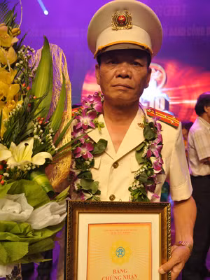 Thượng tá Lê Đức Đoàn