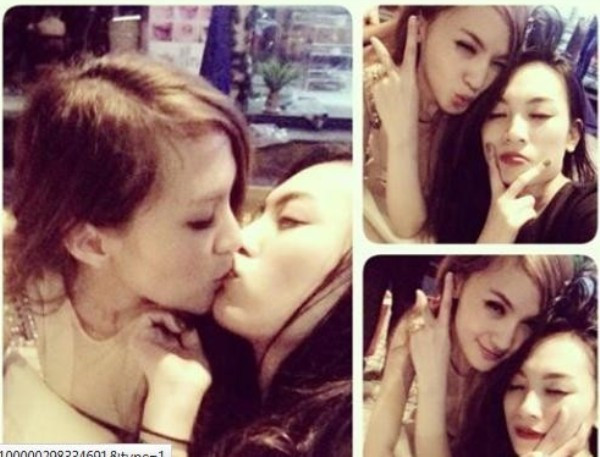 "Mặc kệ ai nói anh chẳng dành cho em. Mặc kệ khóe mắt của em long lanh về đêm. Những âm thanh lẻn vào giữa chúng mình đẩy anh ra xa khỏi em. Mặc kệ ai nói em ngả lòng theo anh. Là đem yêu thương nước mắt pha lẫn vào nhau. Em không thể đợi chờ được đến ngày mai để ôm anh và nói, em yêu anh, dù điều gì xảy ra” - chú thích ảnh cùng nụ hôn đồng giới của Kelly hồi tháng 10 vừa qua lại một lần nữa dấy lên những tranh cãi trong dư luận..