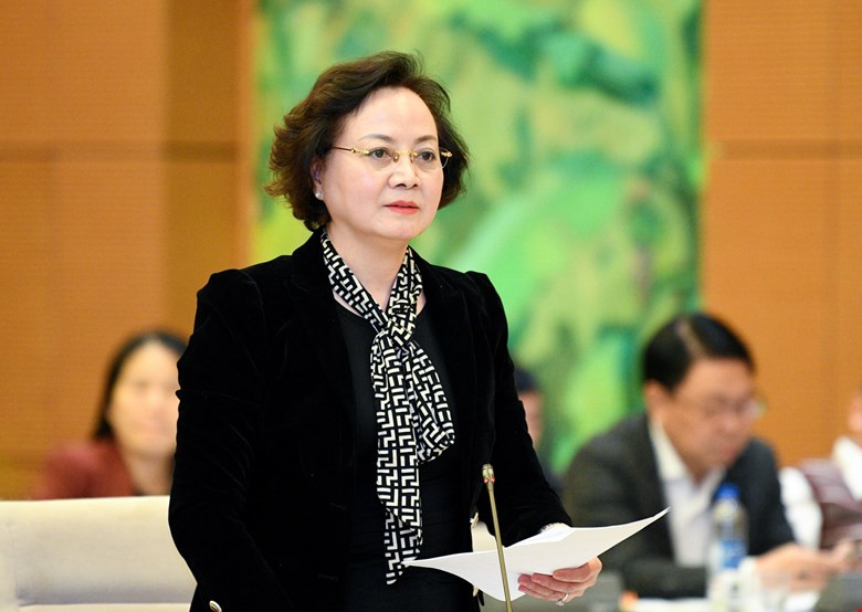 Bộ trưởng Nội vụ Phạm Thị Thanh Trà tại phiên họp Uỷ ban Thường vụ Quốc hội