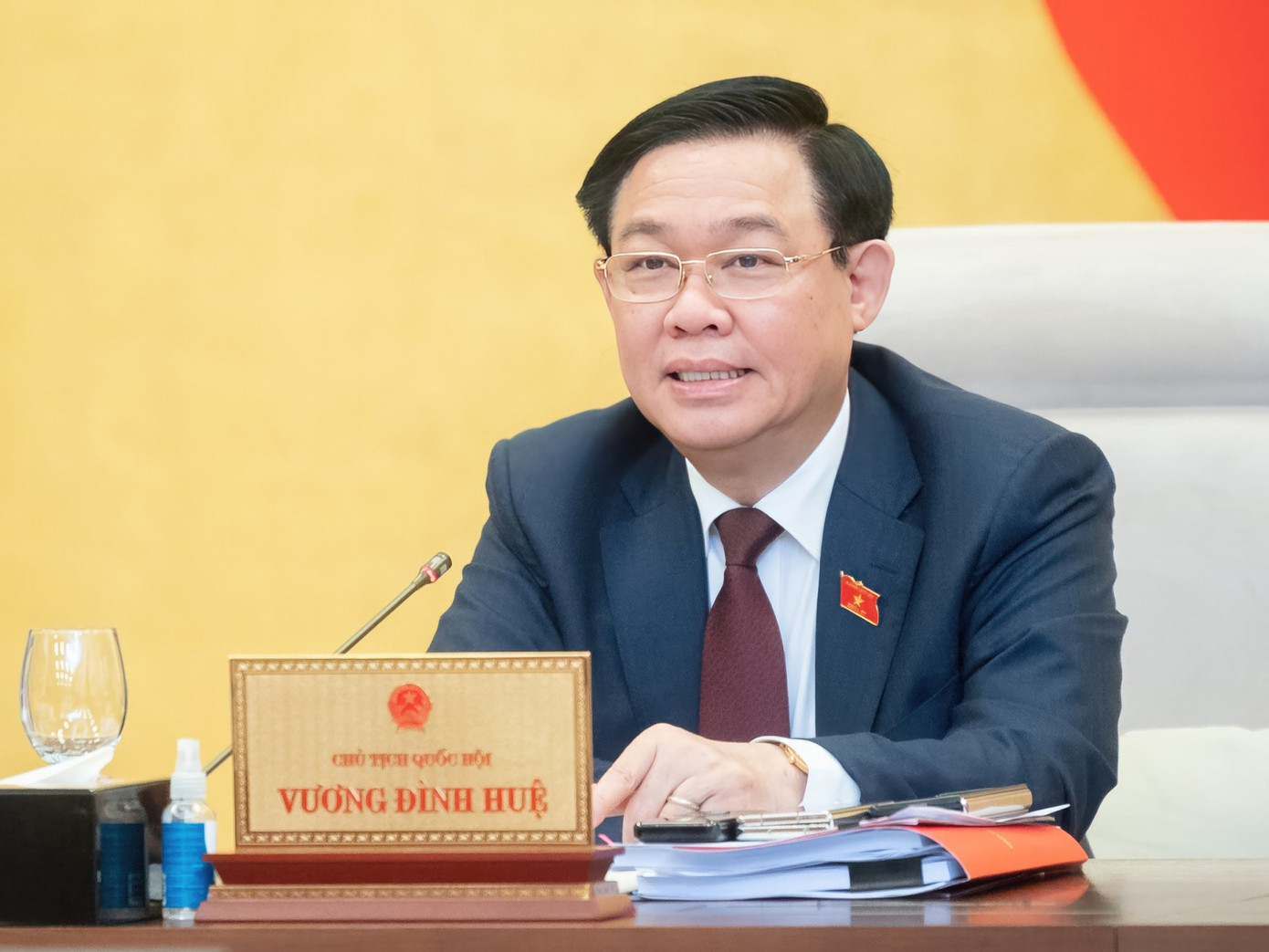 Chủ tịch Quốc hội Vương Đình Huệ phát biểu tại phiên họp