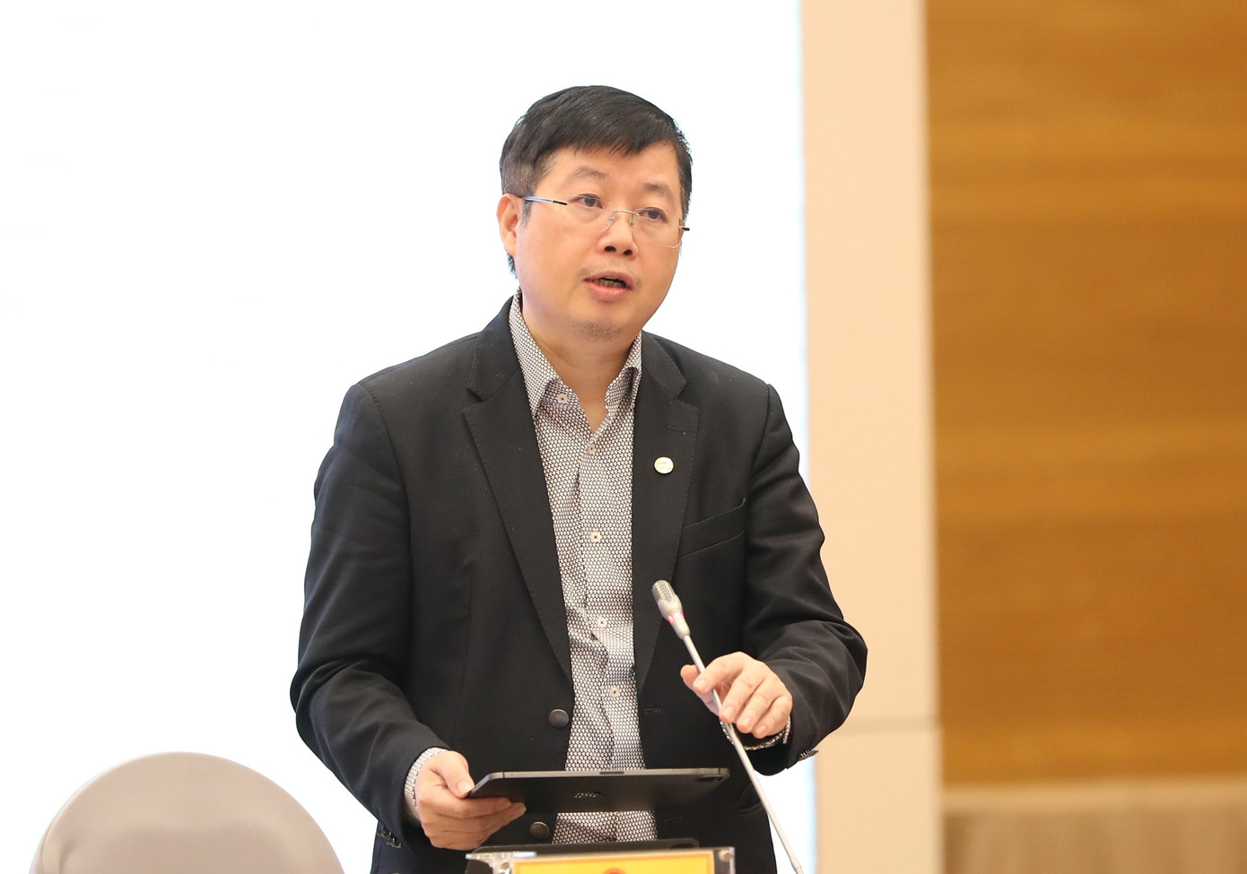 Thứ trưởng Bộ TT&TT Nguyễn Thanh Lâm tại buổi họp báo Chính phủ thường kỳ. Thứ trưởng Bộ TT&TT Nguyễn Thanh Lâm tại buổi họp báo Chính phủ thường kỳ.