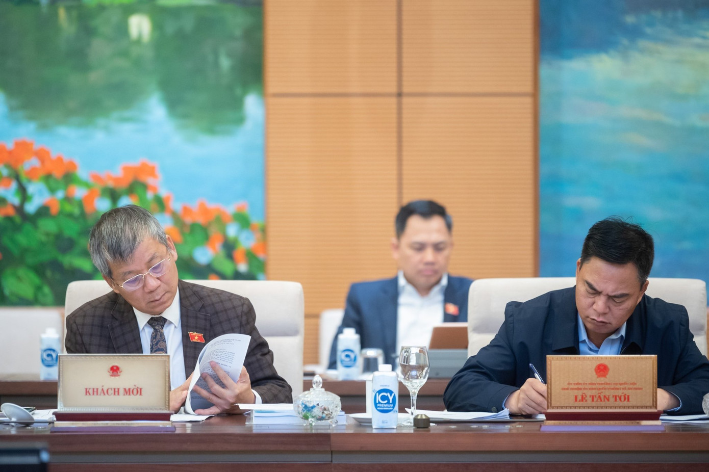 Đại biểu Nguyễn Anh Trí tại phiên họp Uỷ ban Thường vụ Quốc hội