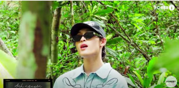 Wren Evans trong video cover Chúng Ta Của Hiện Tại. Wren Evans trong video cover Chúng Ta Của Hiện Tại.