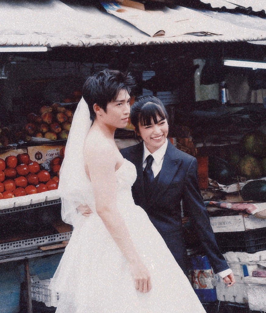 Cody cùng Khánh Vân "hoán đổi thân phận" trong loạt "ảnh cưới". Cody cùng Khánh Vân "hoán đổi thân phận" trong loạt "ảnh cưới".