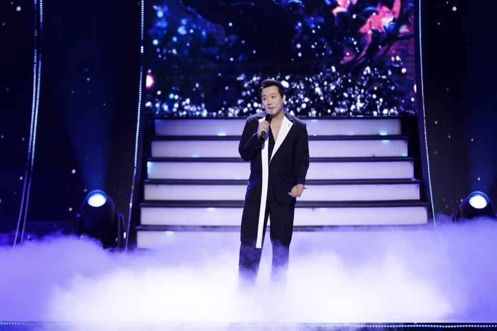 Trấn Thành xuất hiện trong liveshow của Như Quỳnh. Trấn Thành xuất hiện trong liveshow của Như Quỳnh.