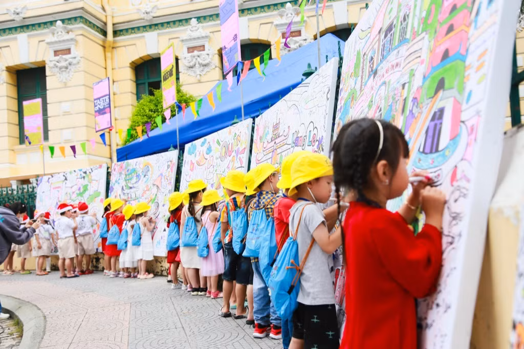 Khoảnh khắc đáng yêu của các thiên thần nhỏ tại Saigon Urban Street Fest.