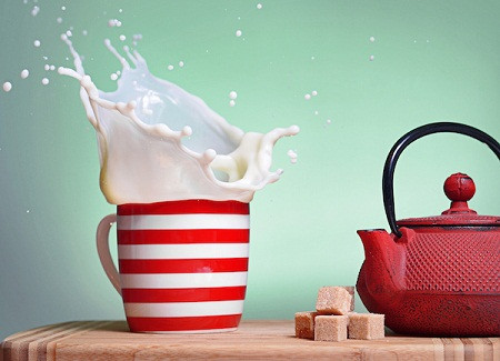 Matias Galvez, đến từ Chile, bức “Sóng sánh” chiến thắng ở hạng mục Khoảnh khắc