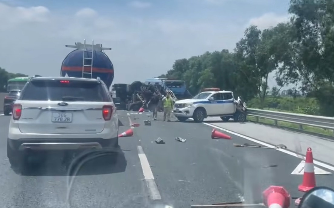 Hiện trường vụ tai nạn. Ảnh cắt từ video.