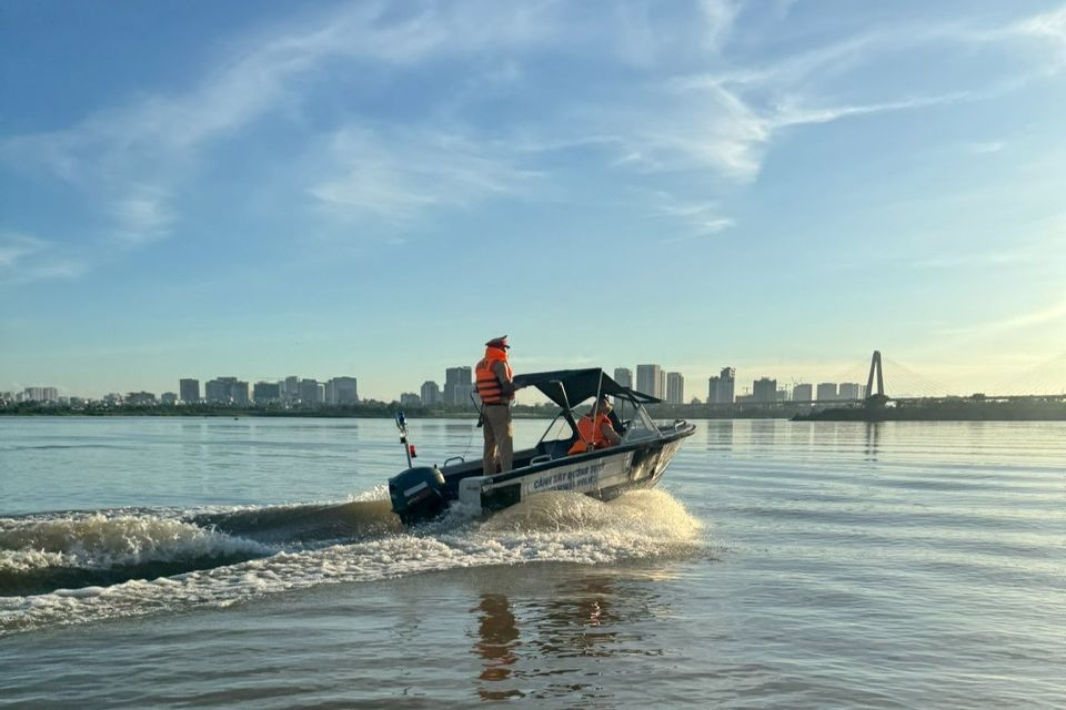 Đợt cao điểm tạo sức răn đe, phòng ngừa khai thác cát trái phép trên địa bàn thành phố. Đợt cao điểm tạo sức răn đe, phòng ngừa khai thác cát trái phép trên địa bàn thành phố.