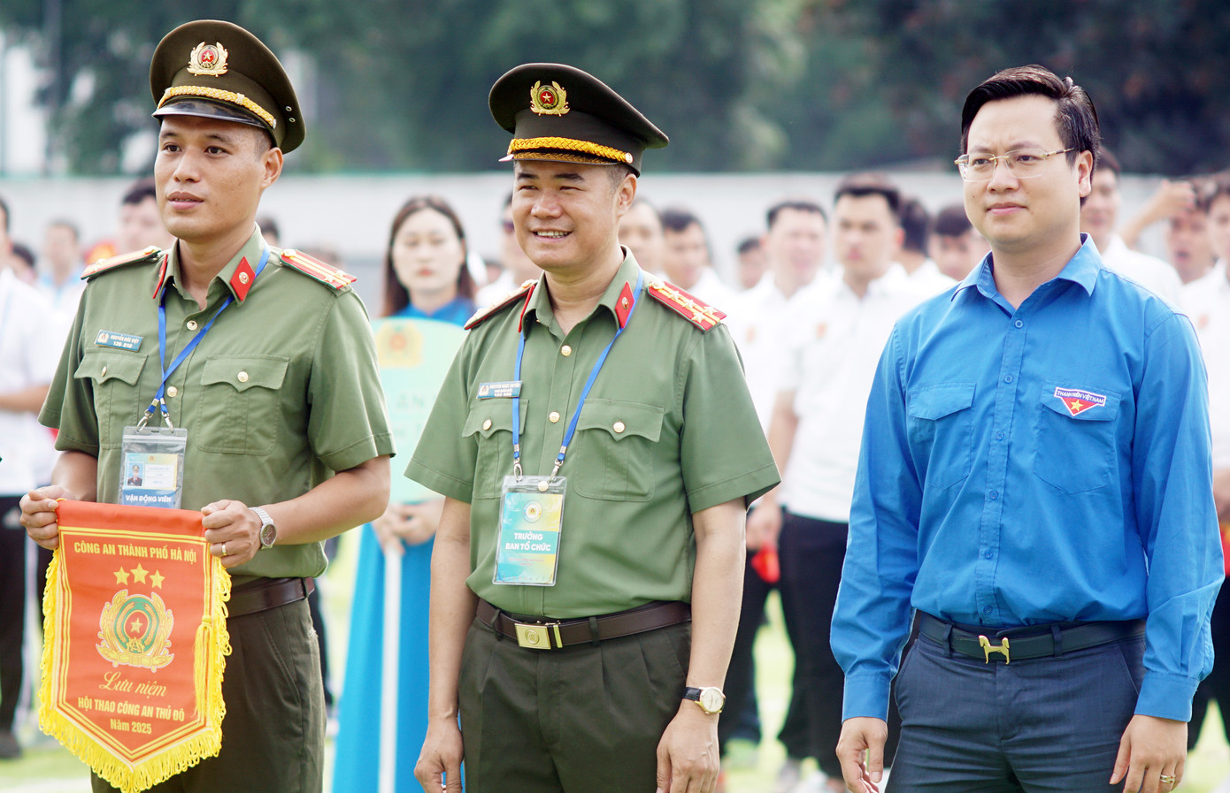 Đại diện khách mời tham dự hội thao.