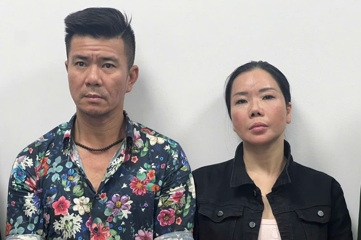 Đối tượng Đông và Mai Anh.