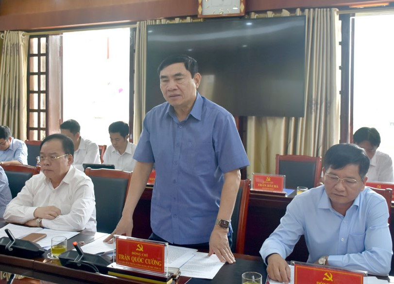 Ủy viên Trung ương Đảng, Bí thư Tỉnh ủy Điện Biên - ông Trần Quốc Cường phát biểu tại buổi làm việc.