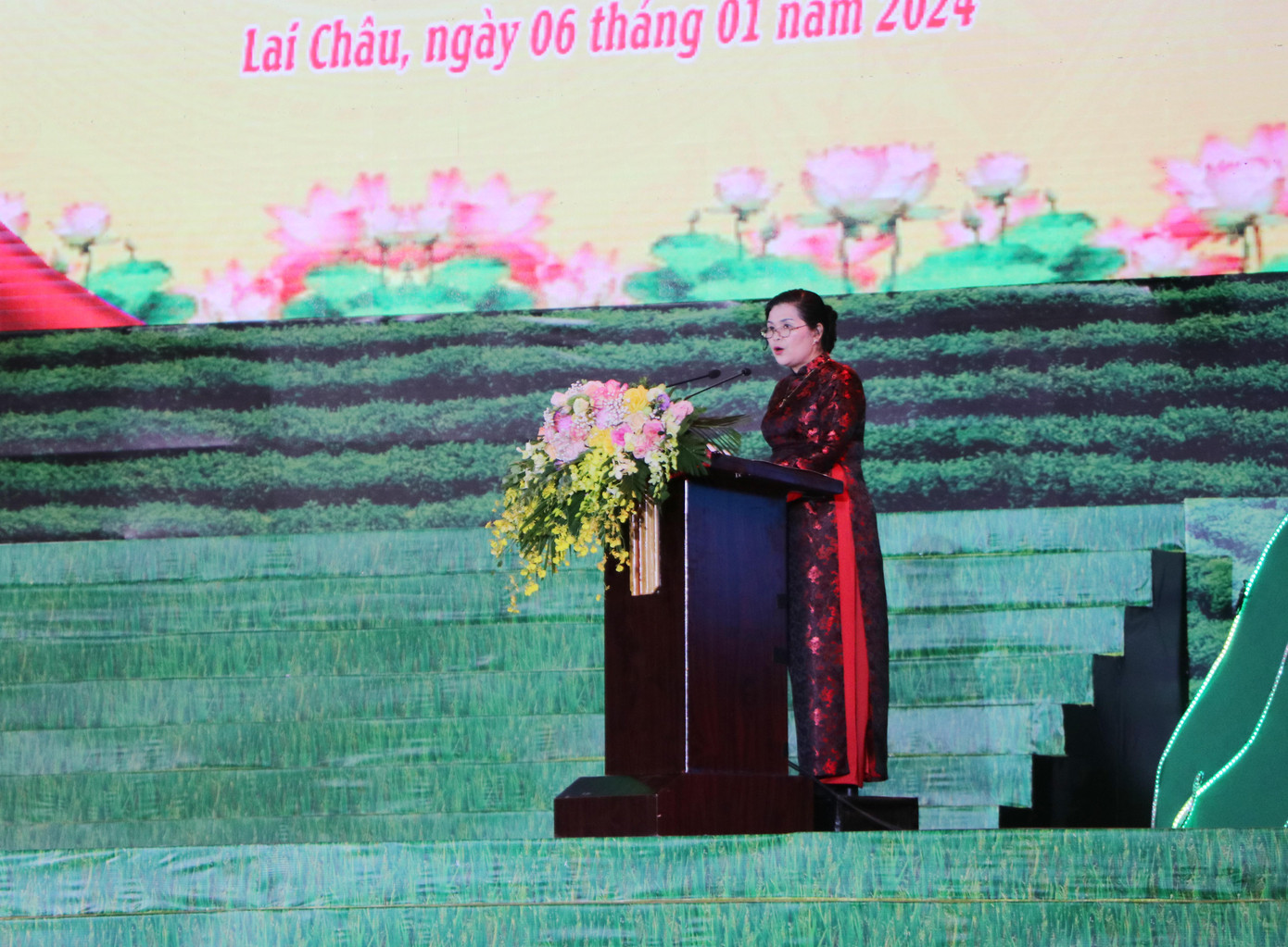 Bí thư Tỉnh ủy, Trưởng đoàn đại biểu Quốc hội, Chủ tịch HĐND tỉnh Lai Châu Giàng Páo Mỷ đọc diễn văn kỷ niệm.