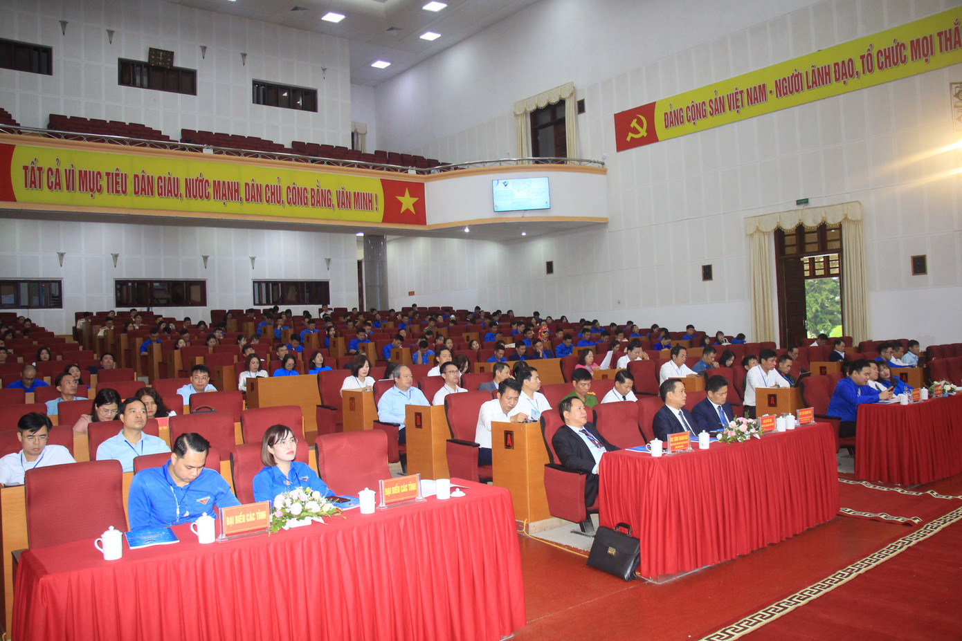 Đại hội có 220 cán bộ, hội viên, thanh niên tiêu biểu đại diện cho trên 121.000 thanh niên toàn tỉnh Lai Châu tham dự phiên trọng thể sáng 14/10.