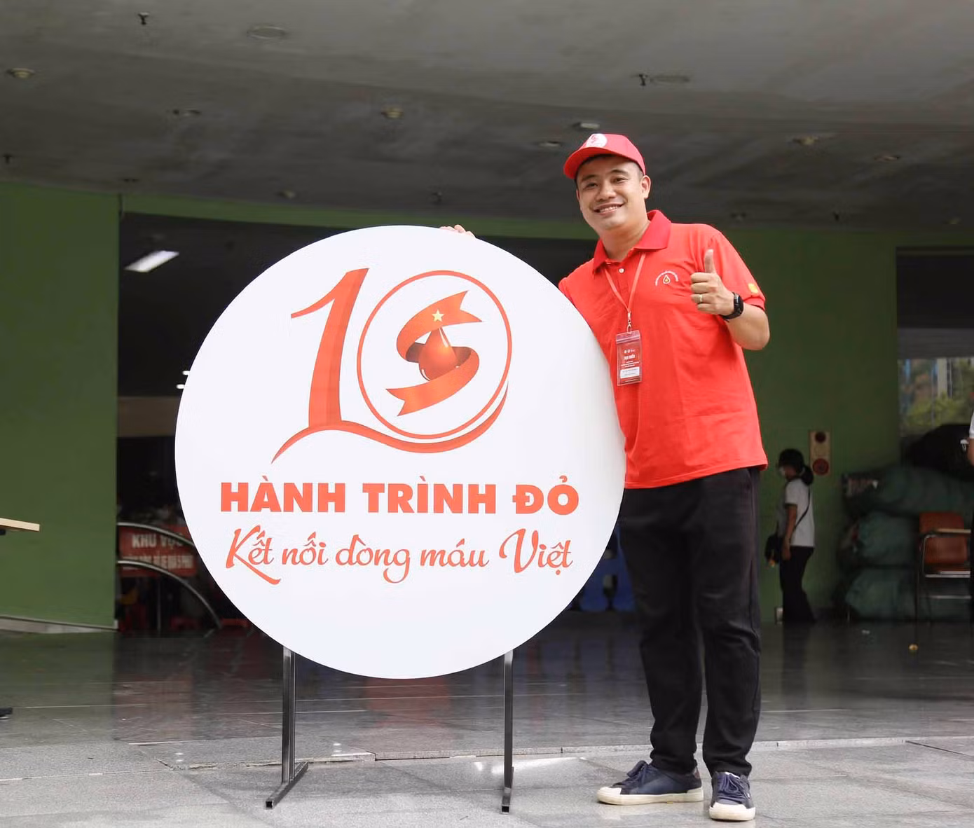 Là người năng nổ, nhiệt huyết tham gia phong trào Đoàn, anh Bùi Đức Phong đã 24 lần hiến máu tình nguyện cứu người.