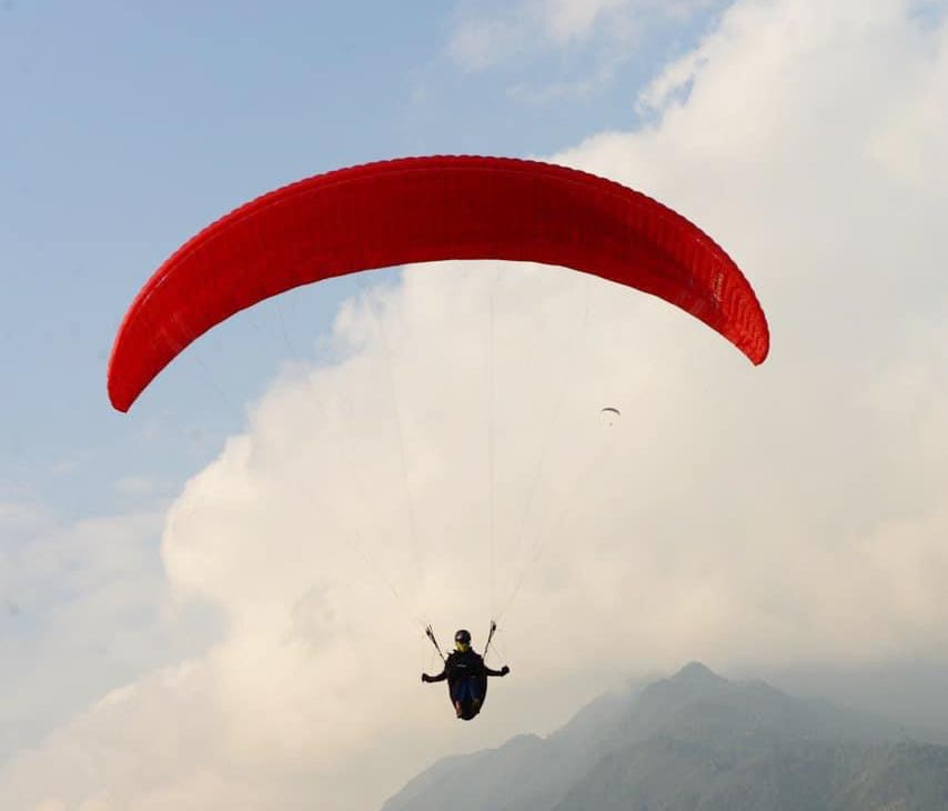 Phi công dù lượn Ngô Văn Đội trước khi gặp nạn.