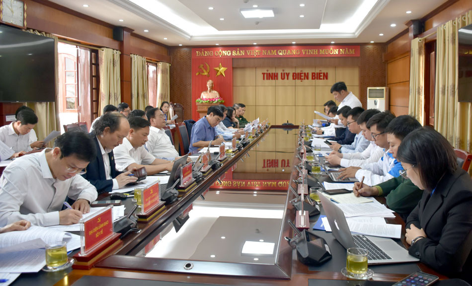 Quang cảnh buổi làm việc.