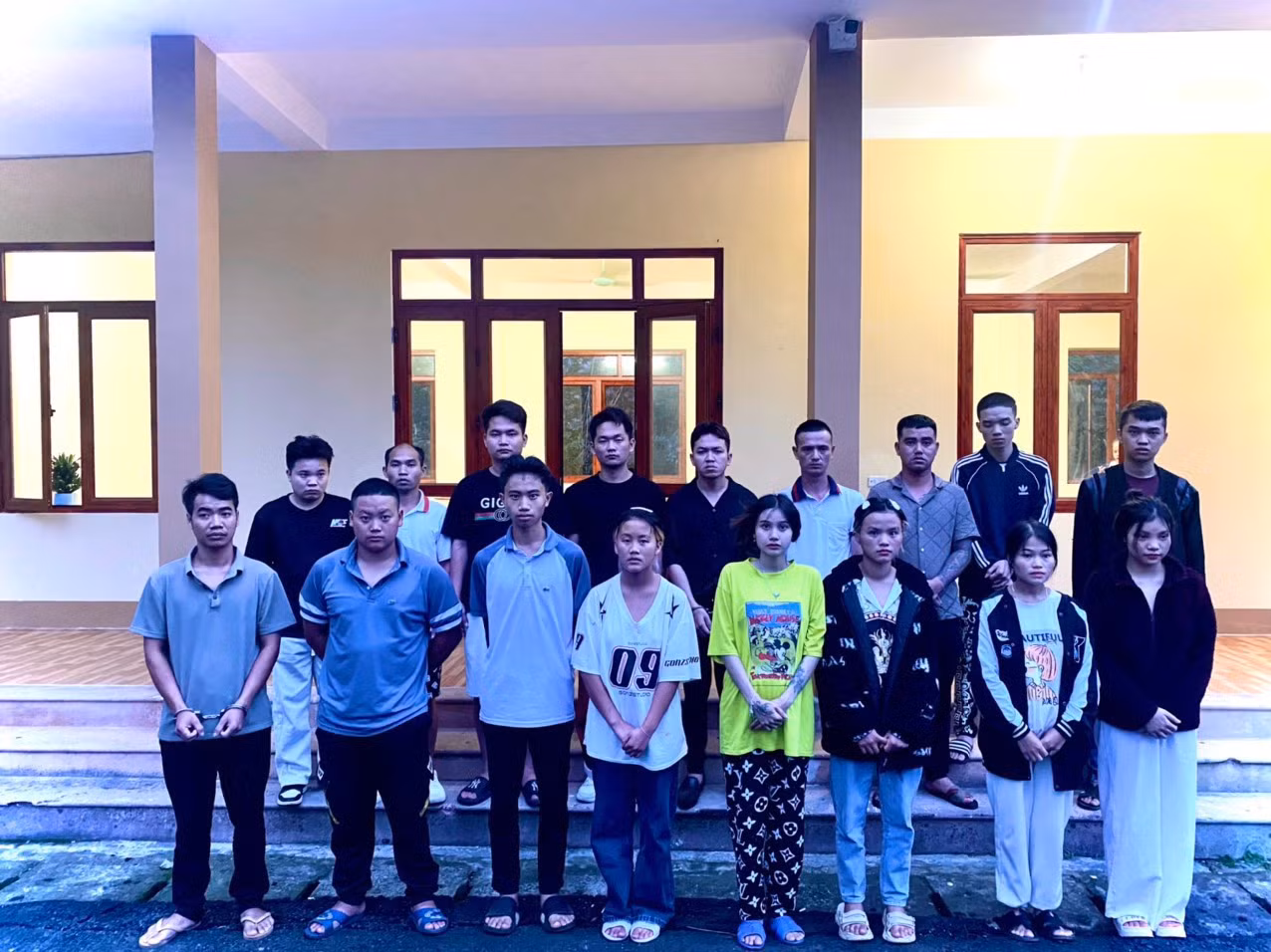 Các đối tượng tại cơ quan điều tra.